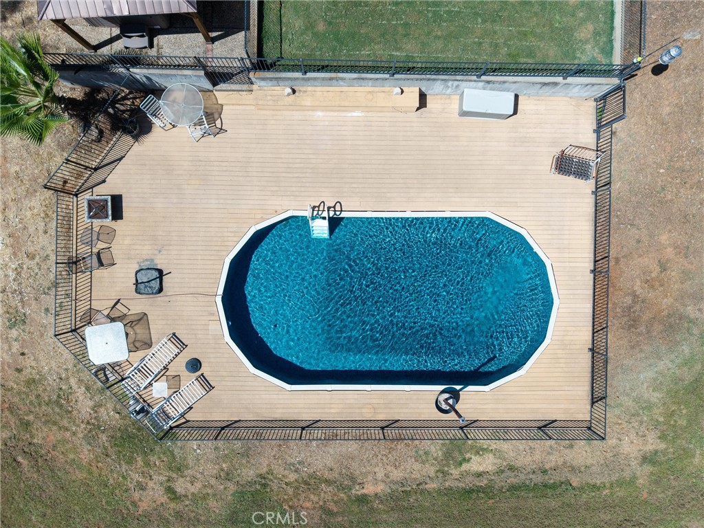 https://media.crmls.org/medias/11368fc4-f7d9-4d55-9d69-3892b39b65ed.jpg?preset=X-Large