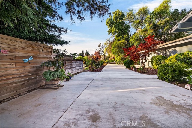 Detail Gallery Image 2 of 57 For 1636 Oak Park Avenue, Chico,  CA 95928 - 3 Beds | 3 Baths