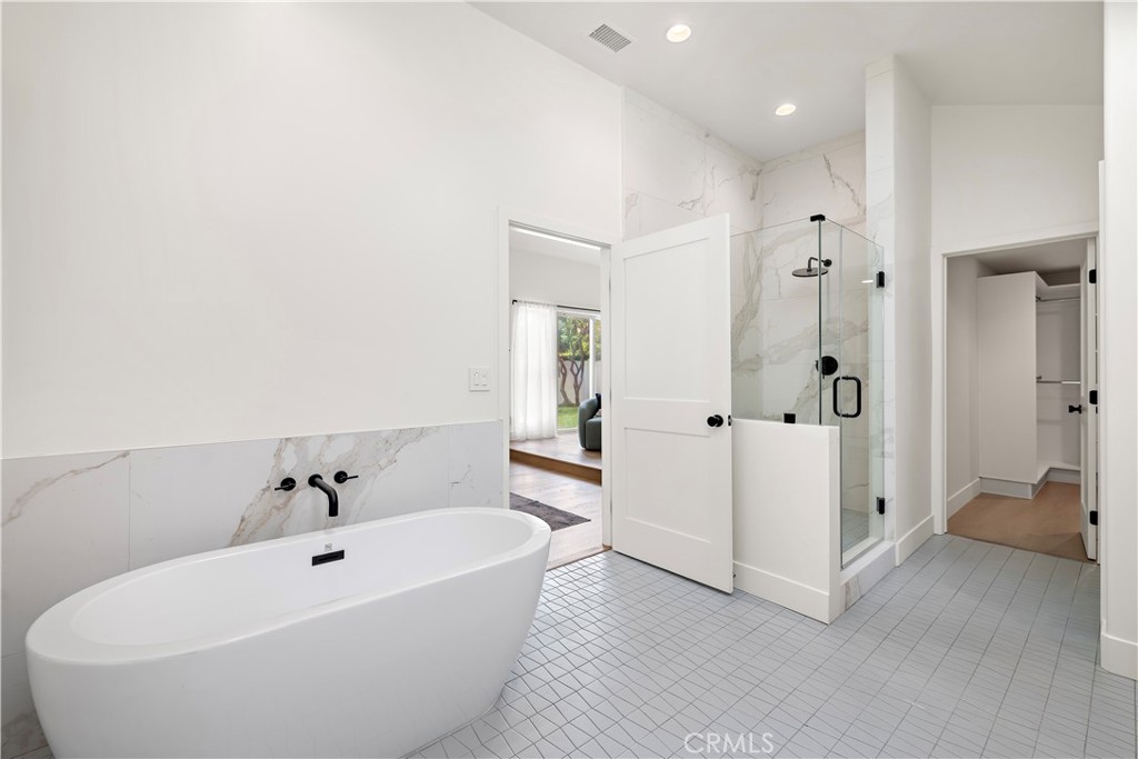 MLS #OC26133209 image #23
