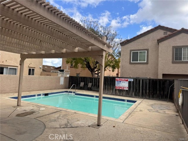 Detail Gallery Image 7 of 7 For 1081 E Grand Ave #20,  Pomona,  CA 91766 - 3 Beds | 2/1 Baths