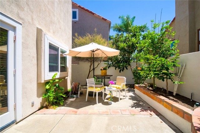 19 Las Cruces, Irvine CA: https://media.crmls.org/medias/11377135-7d4e-445f-acb6-379298168538.jpg