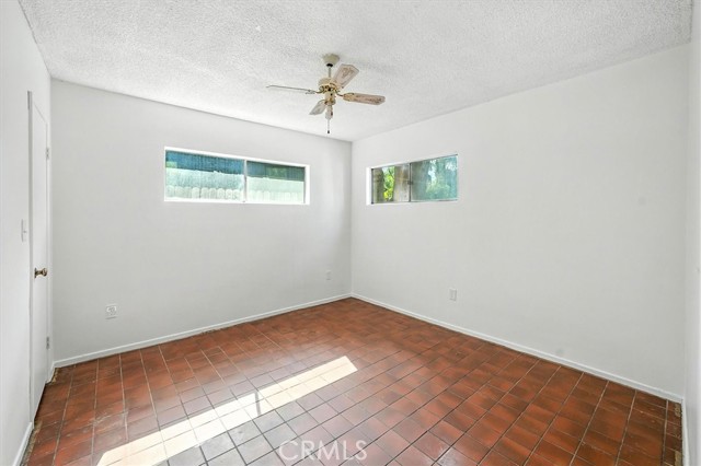 Detail Gallery Image 15 of 32 For 9953 La Tuna Canyon Rd, Sun Valley,  CA 91352 - 3 Beds | 2 Baths