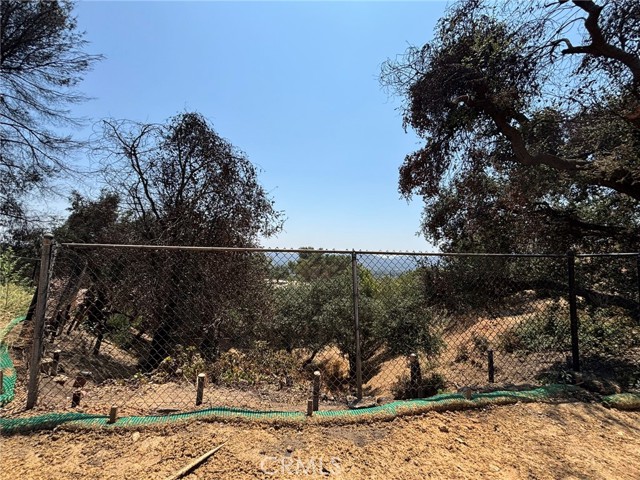 360 E Waldon Place, Montecito Heights CA: https://media.crmls.org/medias/1138e0e2-804a-4f01-8c35-01ea3d3a6a51.jpg