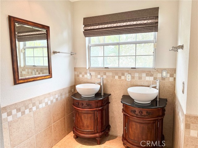 Detail Gallery Image 31 of 53 For 5561 Brighton Ct, Atwater,  CA 95301 - 3 Beds | 2/1 Baths