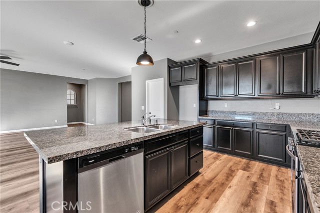 Detail Gallery Image 11 of 40 For 29543 Laredo, Menifee,  CA 92584 - 4 Beds | 2 Baths