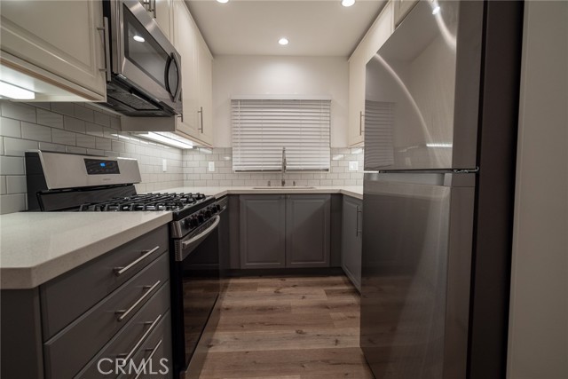 4270 Elenda Street, Culver City CA: https://media.crmls.org/medias/113c44da-9c66-4ff5-be2f-eb5749ed30af.jpg