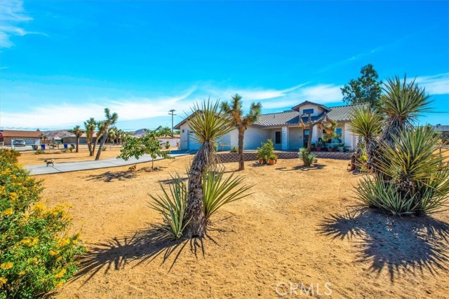 Detail Gallery Image 6 of 53 For 58385 Delano Trl, Yucca Valley,  CA 92284 - 4 Beds | 2 Baths