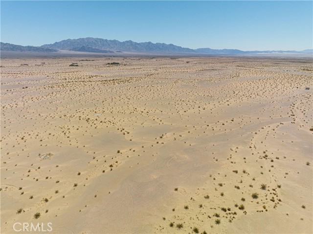 Detail Gallery Image 5 of 14 For 62816 Hollywood Ln, Twentynine Palms,  CA 92277 - – Beds | – Baths