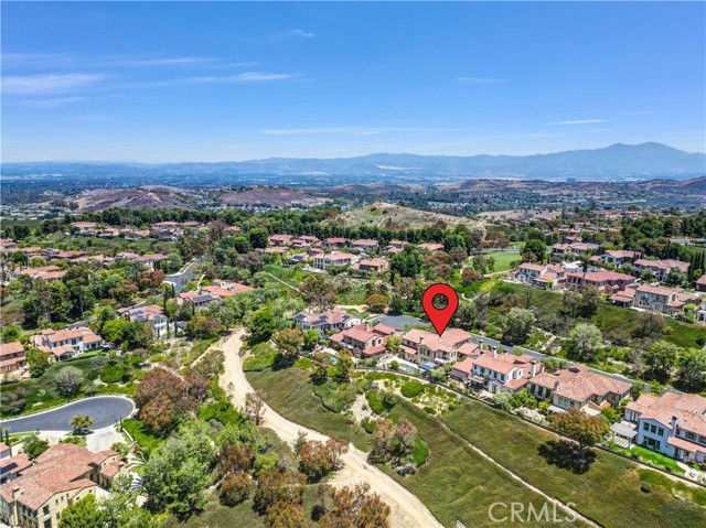 25 Village Way, Irvine CA: https://media.crmls.org/medias/113da2bb-4dff-4c8e-b47c-cd06e55d88bd.jpg