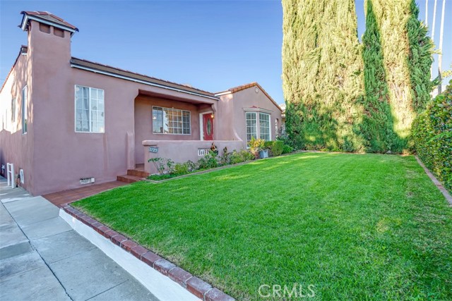 Detail Gallery Image 2 of 35 For 1227 Western Ave, Glendale,  CA 91201 - 3 Beds | 2 Baths