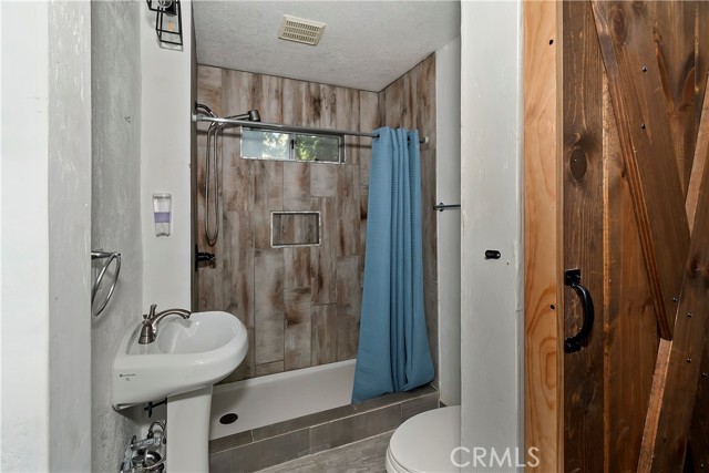 Detail Gallery Image 13 of 49 For 26331 Alpine, Twin Peaks,  CA 92391 - – Beds | – Baths