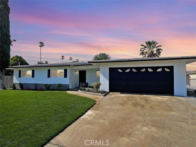 Detail Gallery Image 1 of 22 For 17532 Pine Ave, Fontana,  CA 92335 - 3 Beds | 2 Baths