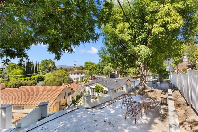 Detail Gallery Image 31 of 35 For 5201 Sale Ave, Woodland Hills,  CA 91364 - 3 Beds | 2 Baths