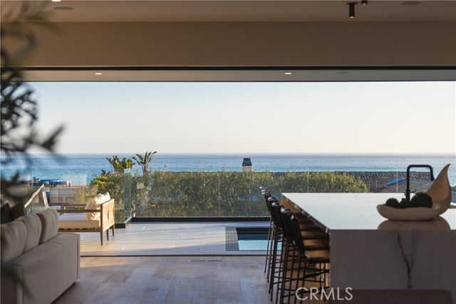 Detail Gallery Image 19 of 65 For 4539 Fairfield Dr, Corona Del Mar,  CA 92625 - 5 Beds | 5/2 Baths