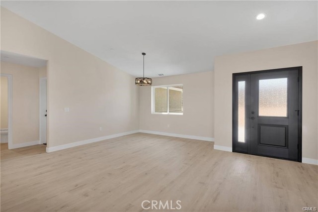 22520 Houston Street, Apple Valley CA: https://media.crmls.org/medias/1140cce0-4d13-40db-a1fd-05b6f3bd9907.jpg