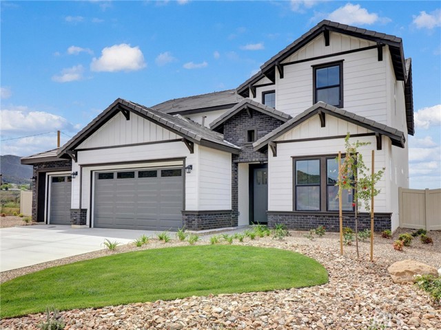 Detail Gallery Image 2 of 51 For 35871 Wildwood Crest Dr, Yucaipa,  CA 92399 - 5 Beds | 3/1 Baths