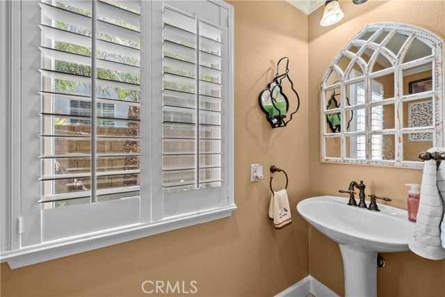 28456 Calex Drive, Valencia CA: https://media.crmls.org/medias/1141d15b-7c74-4941-82ba-940ca4e76298.jpg