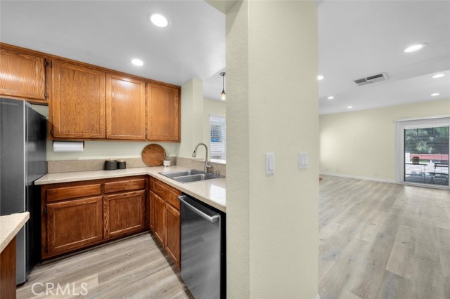 2740 Gramercy Avenue, Torrance CA: https://media.crmls.org/medias/114326a3-d7a0-4d30-af7a-688989300dcc.jpg