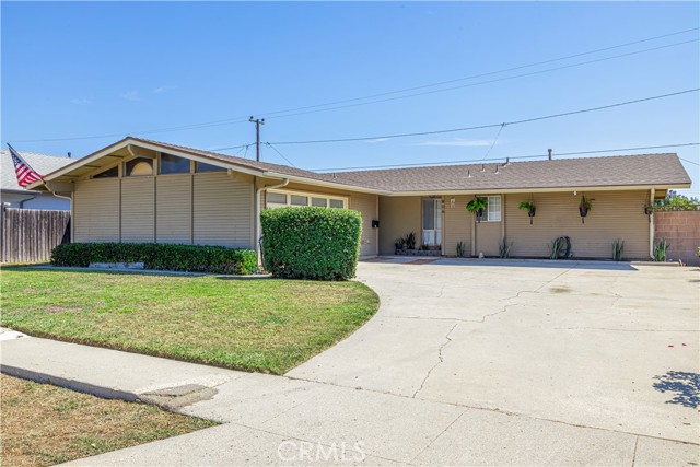 Detail Gallery Image 1 of 1 For 906 Logan Ave, Ventura,  CA 93004 - 4 Beds | 2 Baths