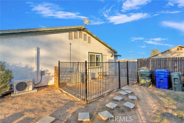 Detail Gallery Image 23 of 47 For 12887 Sholic, Apple Valley,  CA 92308 - 3 Beds | 2/1 Baths