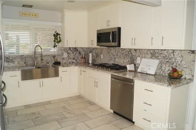 Detail Gallery Image 11 of 32 For 840 Apache Trl, Riverside,  CA 92507 - 3 Beds | 2 Baths