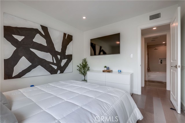 605 E Avenida San Juan, San Clemente CA: https://media.crmls.org/medias/1145140b-f186-43d8-923b-1c32c0ad841b.jpg