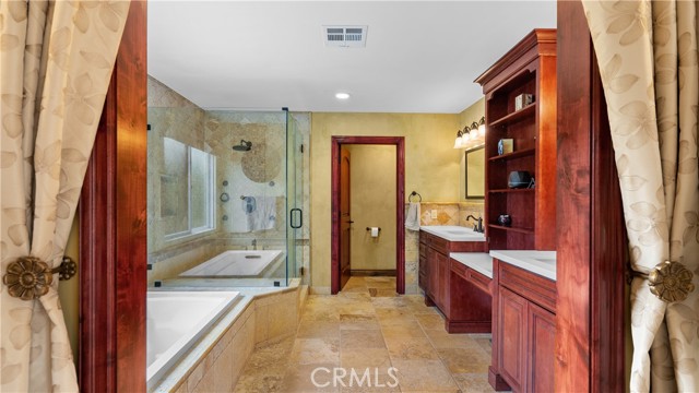 24604 Apple Street, Newhall CA: https://media.crmls.org/medias/114529d0-2944-4d5e-b852-643dc5479655.jpg
