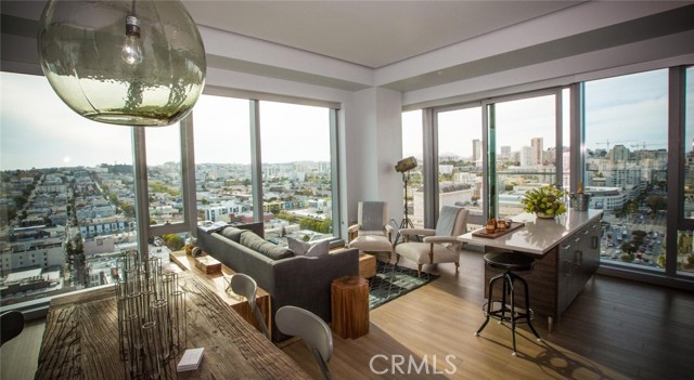 100 Van Ness Avenue, San Francisco CA: https://media.crmls.org/medias/114546a7-9996-4c60-ba16-e1b3d7abe7e1.jpg