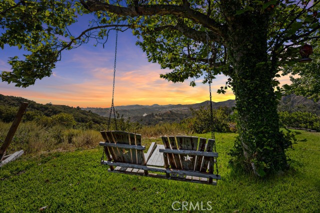 19041 Live Oak Canyon Road, Trabuco Canyon CA: https://media.crmls.org/medias/1145ab71-45b1-45ed-871a-42006f8cd074.jpg