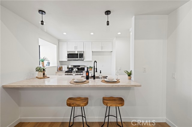 11107 Arminta Street, Sun Valley CA: https://media.crmls.org/medias/1145ef89-0fa8-4dbe-be02-ddea47cea9f4.jpg