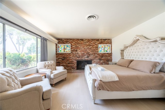 Detail Gallery Image 17 of 50 For 705 E Foothill Blvd, Glendora,  CA 91741 - 4 Beds | 2 Baths