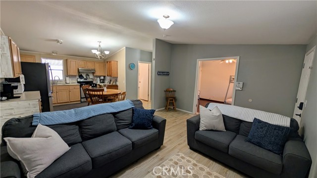 Detail Gallery Image 3 of 9 For 2450 E Hobsonway, Blythe,  CA 92225 - 3 Beds | 2 Baths