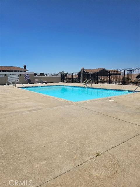 1193 E Foster Road, Santa Maria CA: https://media.crmls.org/medias/1147d540-4dc8-47da-baab-7e49c4e58c68.jpg