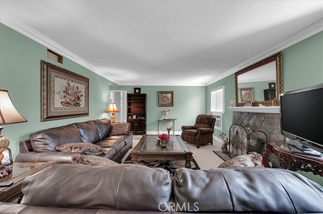 1316 E Romneya Drive, Anaheim CA: https://media.crmls.org/medias/1147ed4c-e91e-4103-9b7d-79abf78858eb.jpg