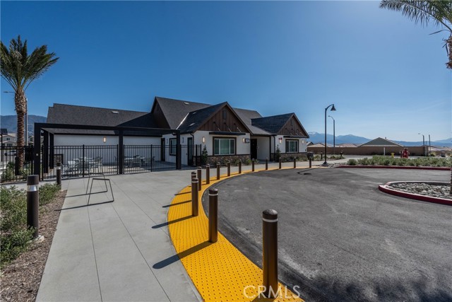 Detail Gallery Image 31 of 36 For 554 Cumberland Rd, Rialto,  CA 92377 - 4 Beds | 3 Baths