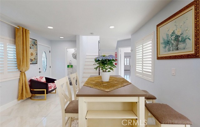 Detail Gallery Image 26 of 32 For 17891 Caledonia Cir, Huntington Beach,  CA 92647 - 5 Beds | 3/2 Baths