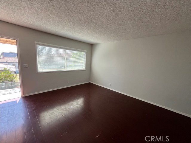 Detail Gallery Image 4 of 21 For 11880 Eucalyptus Ave #C,  Hawthorne,  CA 90250 - 2 Beds | 1 Baths