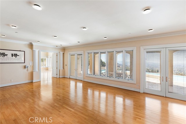 10219 Sunrise Lane, North Tustin CA: https://media.crmls.org/medias/114bc172-f5a6-400a-bc66-910358947241.jpg