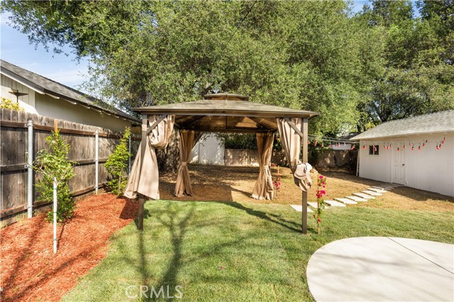 Detail Gallery Image 32 of 40 For 1166 North El Molino Avenue, Pasadena,  CA 91104 - 2 Beds | 1 Baths