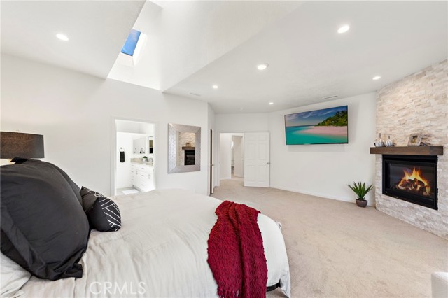 Detail Gallery Image 17 of 28 For 322 Jasmine Ave, Corona Del Mar,  CA 92625 - 4 Beds | 2 Baths