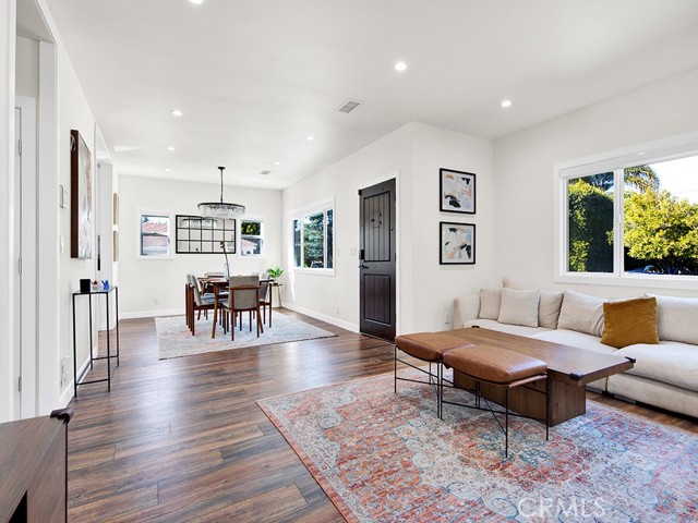 Detail Gallery Image 6 of 20 For 11260 Blix St, North Hollywood,  CA 91602 - 3 Beds | 2 Baths