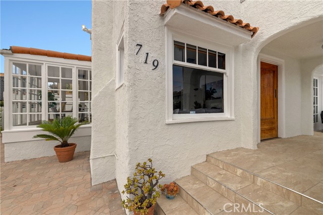 719 Catalina Avenue, Redondo Beach, California 90277, 2 Bedrooms Bedrooms, ,1 BathroomBathrooms,Residential,For Sale,Catalina,SB24227235