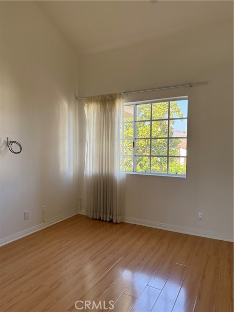 1131 Campbell Street, Glendale CA: https://media.crmls.org/medias/114c1f40-93fe-494a-83b3-5d608217ec8e.jpg