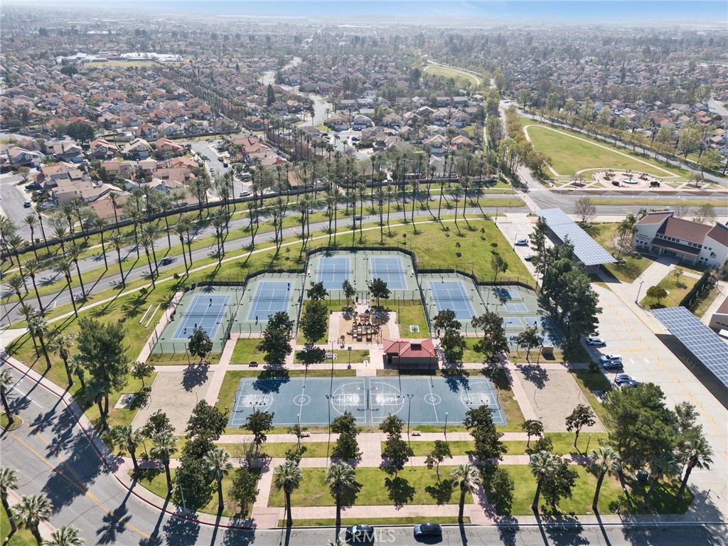 https://media.crmls.org/medias/114c8d4c-f253-48d5-b710-8a6944d128e2.jpg?preset=X-Large