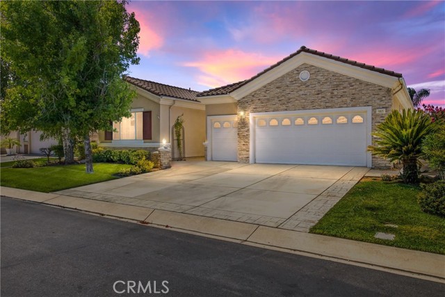 Detail Gallery Image 1 of 40 For 985 Hidden Oaks Dr, Beaumont,  CA 92223 - 2 Beds | 2/1 Baths