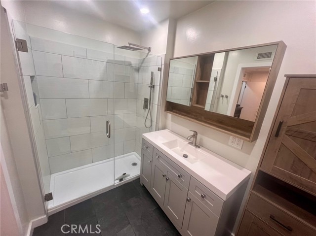 Detail Gallery Image 20 of 37 For 20933 Hemmingway St, Canoga Park,  CA 91304 - 4 Beds | 3 Baths