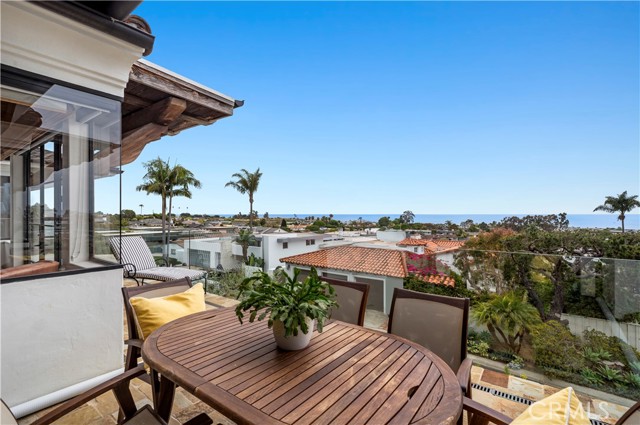 444 De Sola, Corona del Mar CA: https://media.crmls.org/medias/114e8049-dba5-474e-a124-03d5f0d683f9.jpg