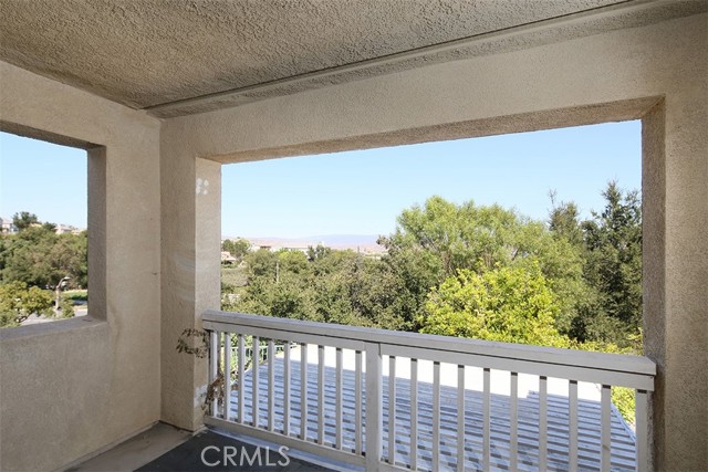 Detail Gallery Image 20 of 31 For 26760 via La Paz, Valencia,  CA 91381 - 3 Beds | 2/1 Baths