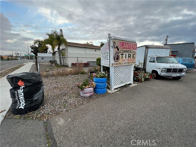 1129 S Lemon Street, Anaheim, California 92805, ,Commercial Sale,For Sale,1129 S Lemon Street,CRPW23180709