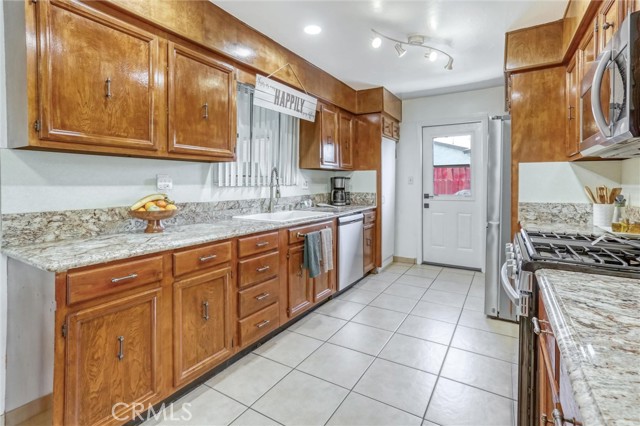 1326 North 6th Place photo 8